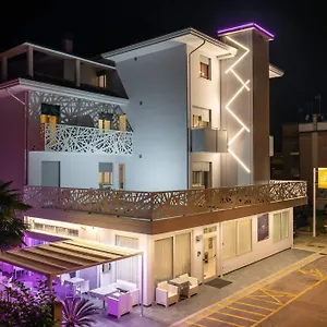 https://hotel-tre-rose.hotelinveneto.com